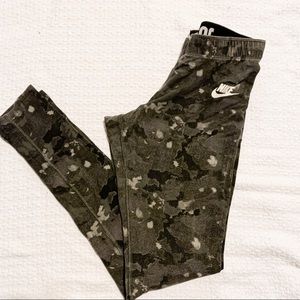 NIKE PRO GREY CAMO LEGGING